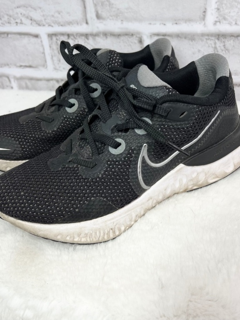 |•NIKE•| Renew Black Running Shoes Size 7.5
